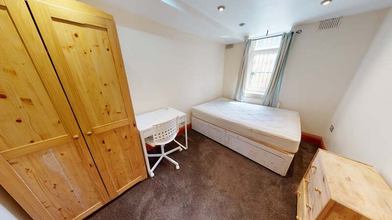 Ebor Mount, Hyde Park, Leeds