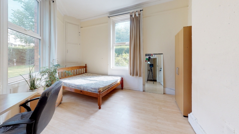 Hyde Park Terrace, Hyde Park, Leeds